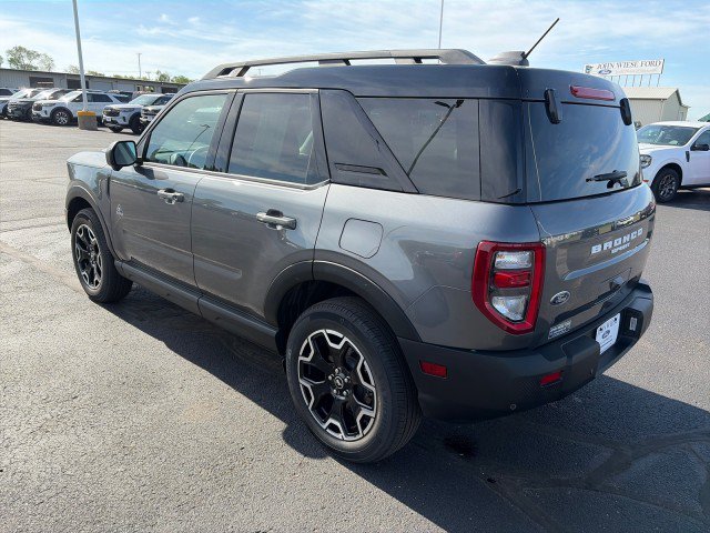 Used 2025 Ford Bronco Sport Outer Banks w/ Outer Banks Tech Package+ AWD/4WD image 3