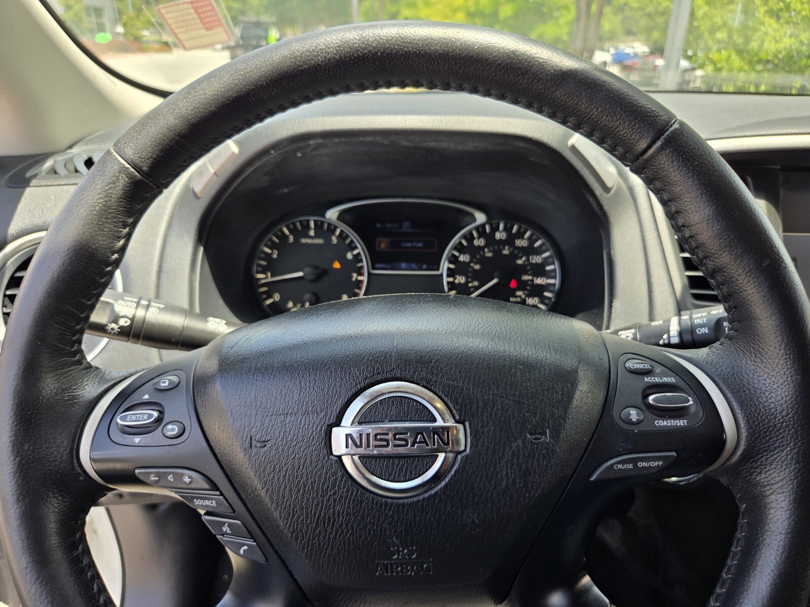 Used 2020 Nissan Pathfinder SV AWD/4WD image 24
