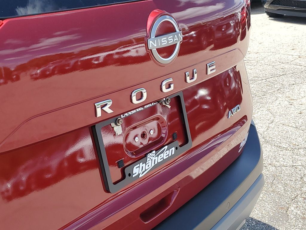 Used 2022 Nissan Rogue S AWD/4WD image 30