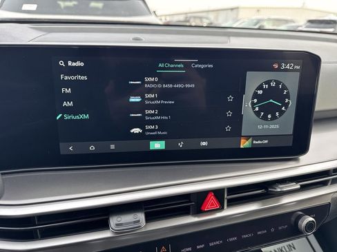 New 2026 Kia Sorento S w/ S Panoramic Sunroof Package image 8