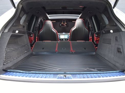 Used 2023 Porsche Cayenne Turbo w/ Premium Package Plus image 43