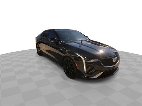 Certified 2023 Cadillac CT4 Sport image 3