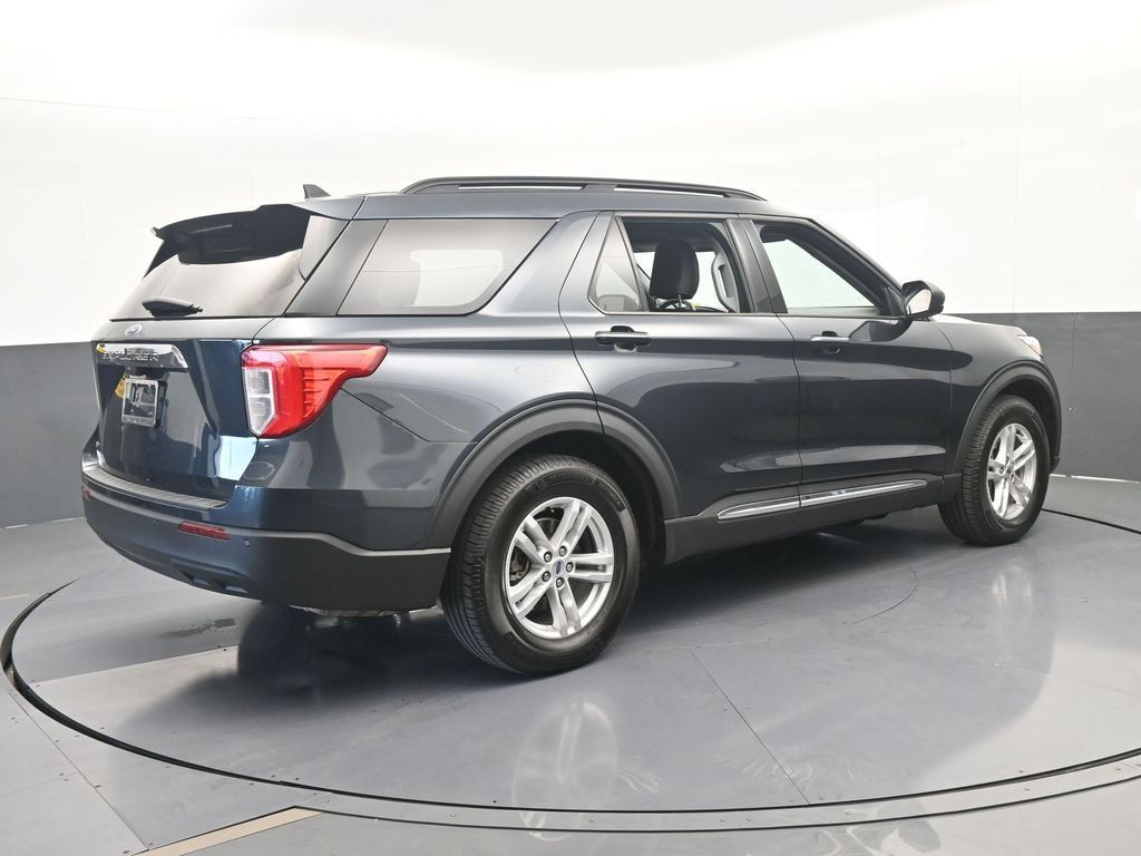Used 2023 Ford Explorer XLT RWD image 6
