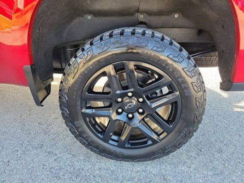 Used 2023 Chevrolet Silverado 1500 LT Trail Boss w/ Protection Package image 7