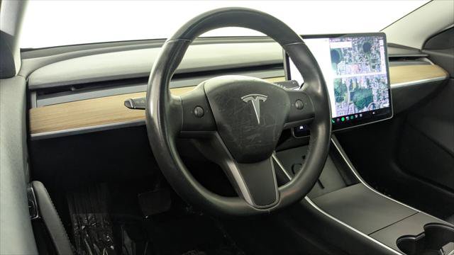 Used 2018 Tesla Model 3 Long Range RWD image 19