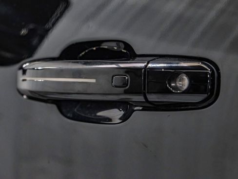 Used 2020 Chevrolet Silverado 2500 LTZ w/ LTZ Plus Package image 41