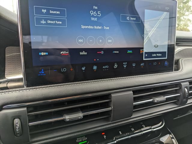 Used 2025 Lincoln Corsair Reserve FWD image 24