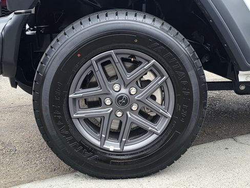 Certified 2025 Jeep Wrangler Unlimited Sport AWD/4WD image 9