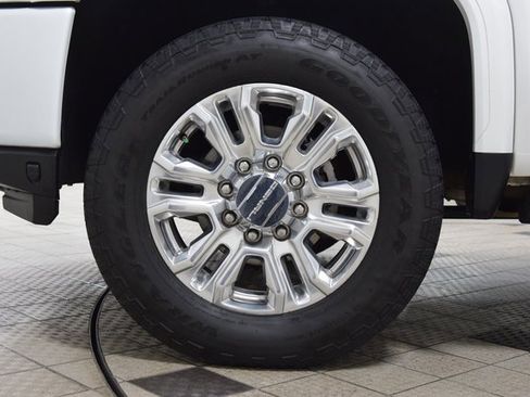 Used 2023 GMC Sierra 3500 Denali w/ Denali Ultimate Package image 29