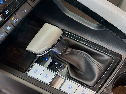 Used 2023 Hyundai Elantra SEL w/ Convenience Package image 20