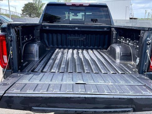 Used 2021 GMC Sierra 1500 AT4 w/ AT4 Value Package AWD/4WD image 4