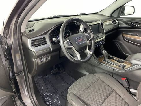 Certified 2017 GMC Acadia SLE image 3