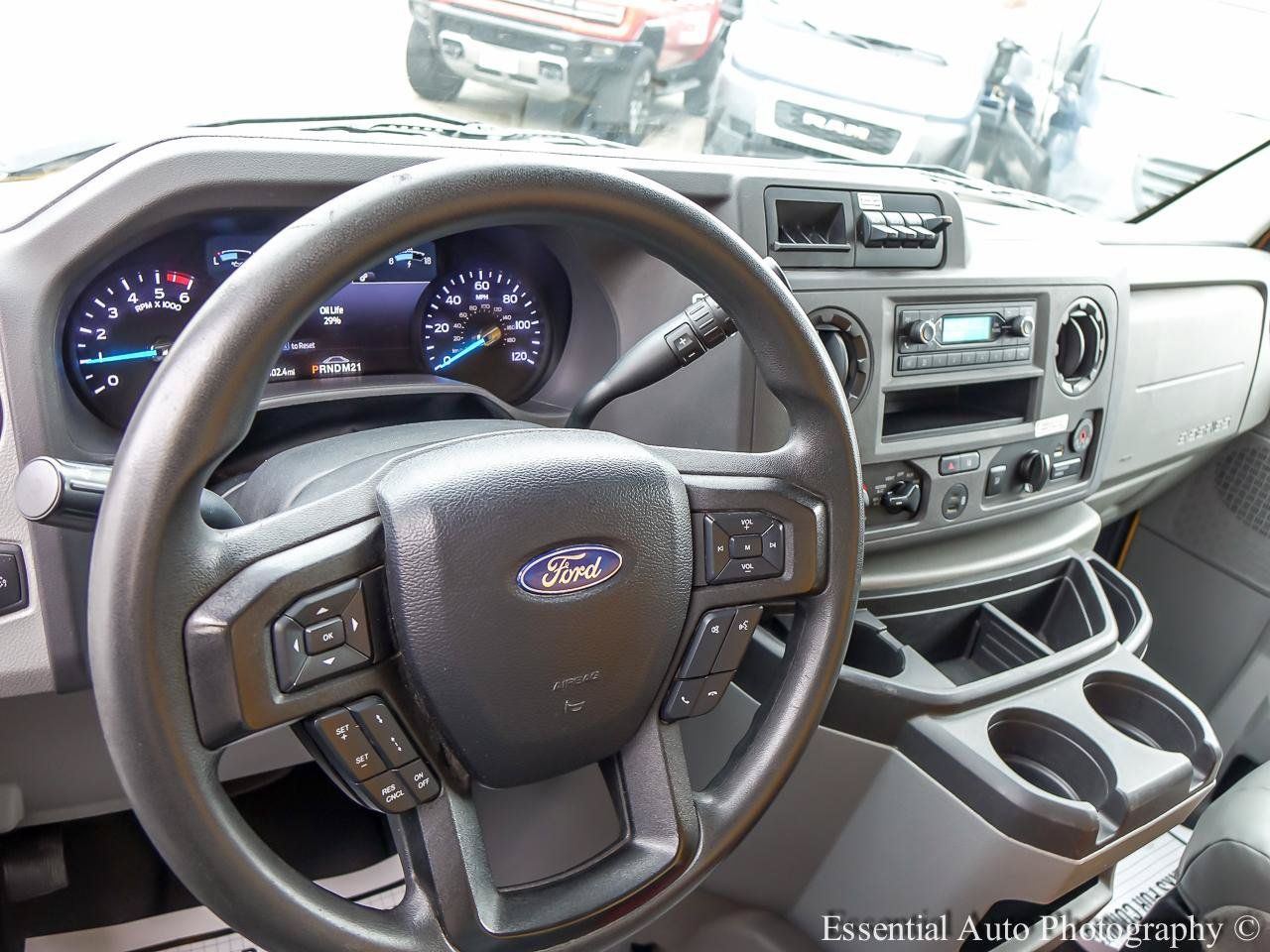 Used 2022 Ford E-350 and Econoline 350 Super Duty RWD image 10