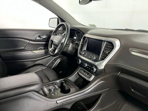 Used 2023 GMC Acadia SLT image 23