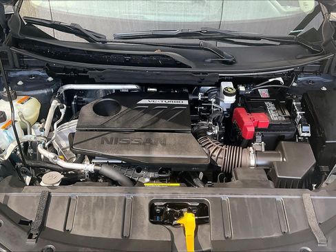 Used 2024 Nissan Rogue SV w/ SV Premium Package FWD image 32