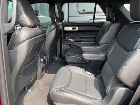 Used 2020 Ford Explorer ST w/ ST Street Pack AWD/4WD image 2