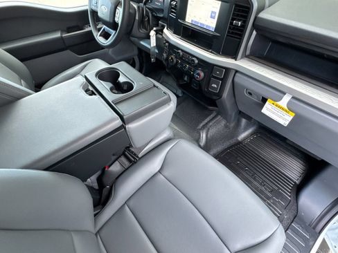 New 2025 Ford F550 XL image 15