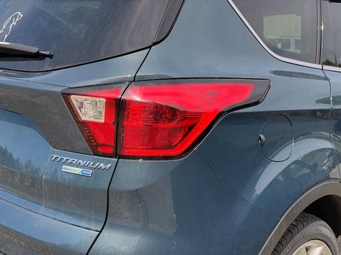 Used 2019 Ford Escape Titanium AWD/4WD image 17