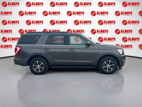 Used 2020 Ford Expedition XLT image 4