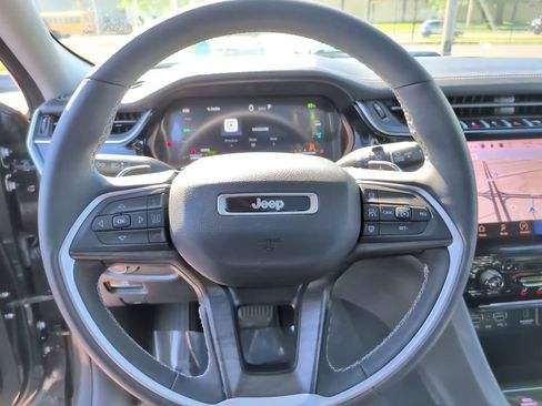 Used 2023 Jeep Grand Cherokee 4WD 4xe image 22