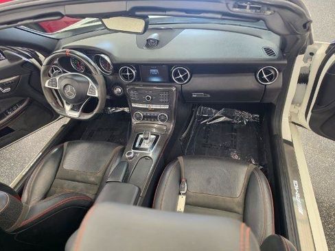 Used 2017 Mercedes-Benz SLC 43 AMG image 15