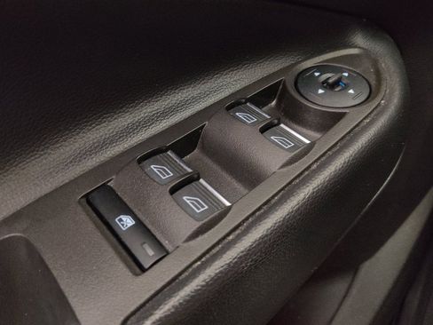 Used 2019 Ford Escape Titanium image 27