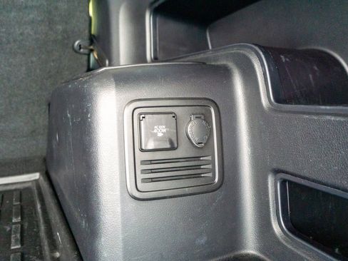 Used 2021 Toyota 4Runner Venture w/ Moonroof Package image 36