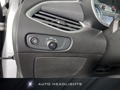 Used 2019 Chevrolet Malibu LS FWD image 23