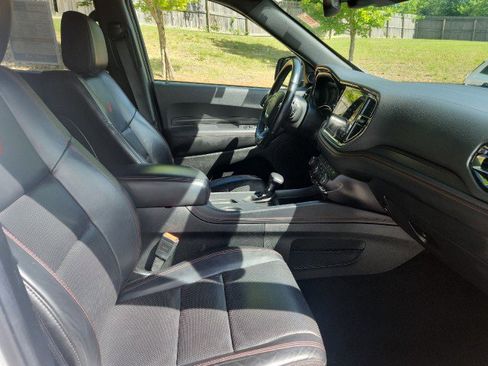 Used 2024 Dodge Durango GT AWD/4WD image 46