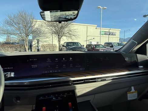 Used 2026 Cadillac Escalade Platinum Sport image 18