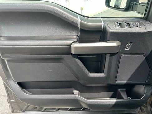 Used 2018 Ford F150 XLT w/ Equipment Group 302A Luxury AWD/4WD image 11