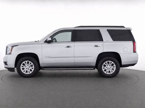 Used 2017 GMC Yukon SLT AWD/4WD image 6
