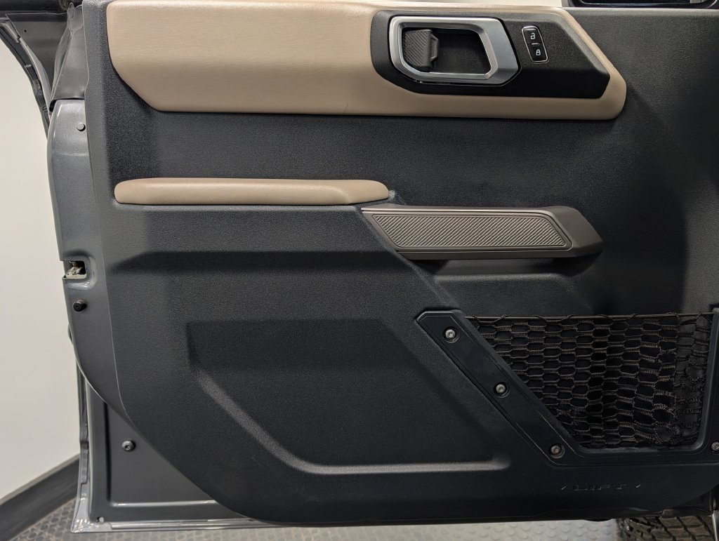 Certified 2023 Ford Bronco Wildtrak AWD/4WD image 8