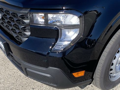 New 2025 Ford Maverick XL image 11