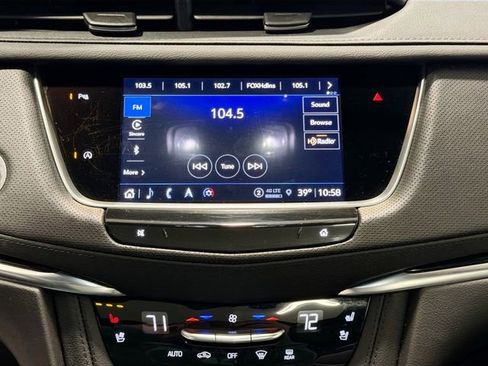 Certified 2025 Cadillac XT5 Premium Luxury image 16