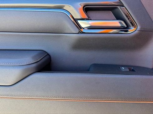 New 2025 GMC Sierra 1500 AT4 w/ AT4 Premium Package AWD/4WD image 17