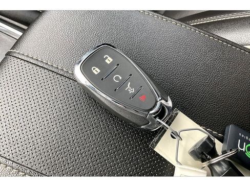 Used 2023 Chevrolet Traverse Premier w/ Redline Edition AWD/4WD image 13