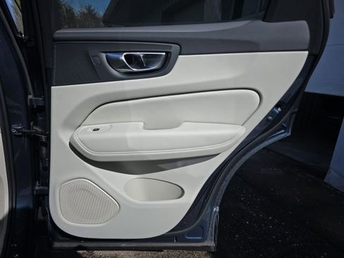 New 2026 Volvo XC60 T8 Ultra w/ Protection Package Premier AWD/4WD image 15