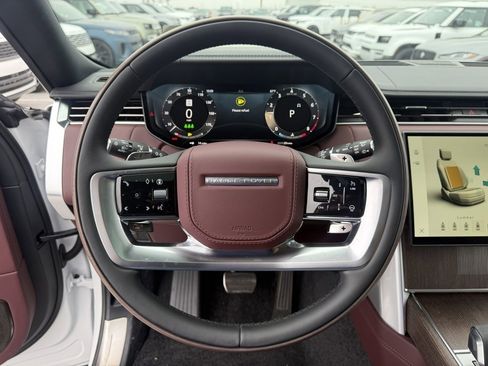 New 2025 Land Rover Range Rover Autobiography image 13