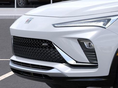 New 2026 Buick Envista Sport Touring image 13