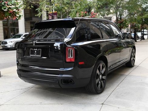 Used 2024 Rolls-Royce Cullinan image 5