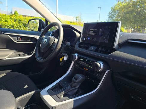 Certified 2025 Toyota RAV4 LE image 10