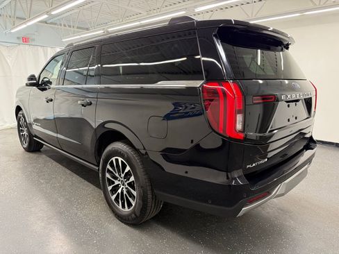 Used 2025 Ford Expedition Max Platinum AWD/4WD image 3