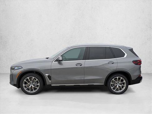 New 2026 BMW X5 xDrive40i w/ Climate Comfort Package image 5