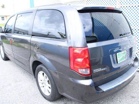 Used 2015 Dodge Grand Caravan SXT FWD image 6