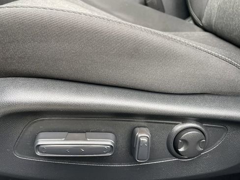 Used 2025 Honda Accord SE image 25