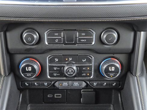 Used 2023 Chevrolet Tahoe Premier image 14