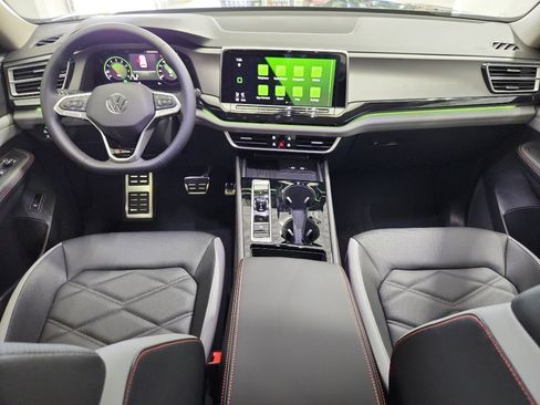 New 2026 Volkswagen Atlas Peak Edition AWD/4WD image 7