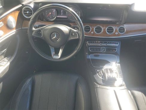Used 2018 Mercedes-Benz E 300 4MATIC w/ Premium 1 Package image 13