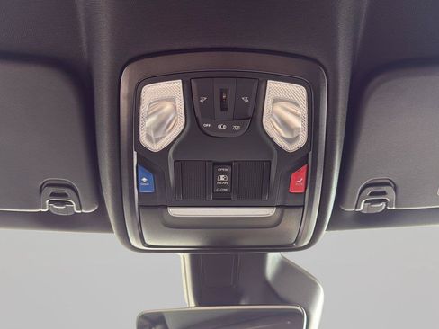 Used 2026 RAM 1500 Express AWD/4WD image 26